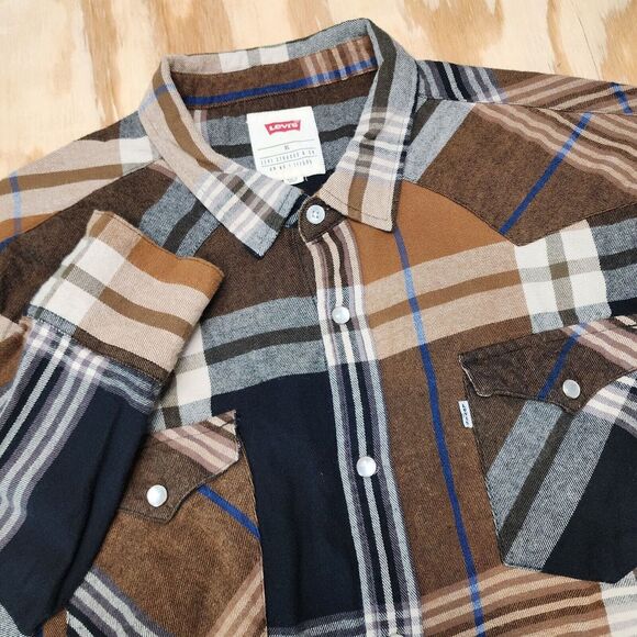 Levi's Other - Levi's Shirt‎ Mens Size XL Brown Plaid Pearl Snap Button Chest Pockets